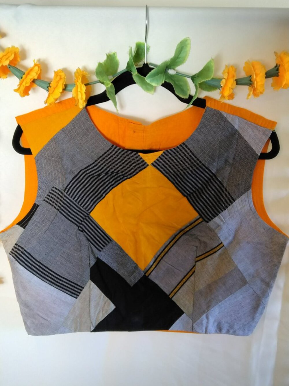 Gorgeous NWT Barefoot Sri Lanka Handwoven, Cropped Shirt - Women's Large